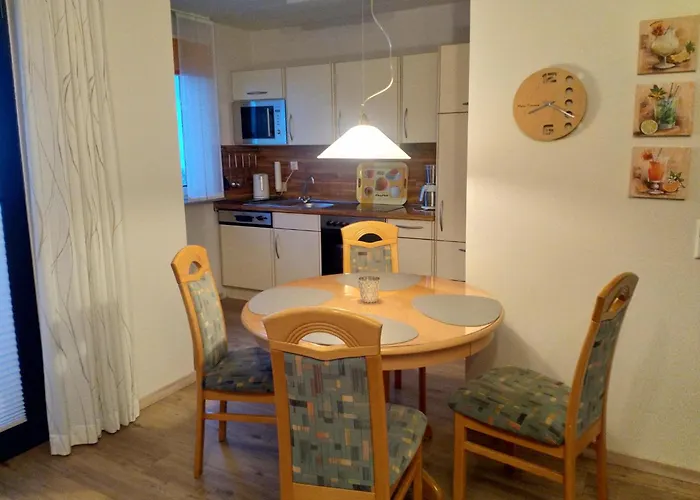 苏纳罕度假别墅 *